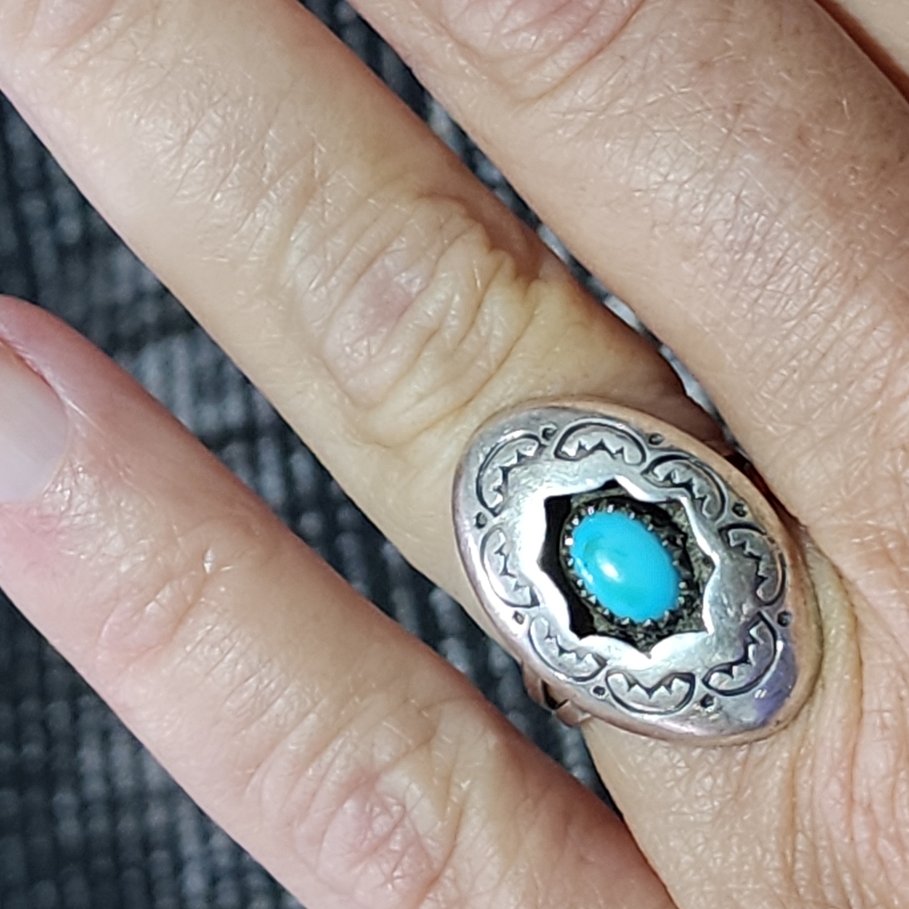 Sterling Silver Native American Ring with Turquoise Stone Size 6 Fine Jewelry - Picture 5 of 5